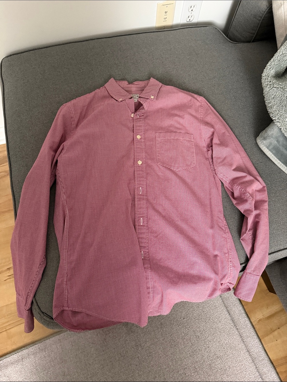 J. Crew Men's Long-Sleeve Button-Down Shirt in Dusty Rose